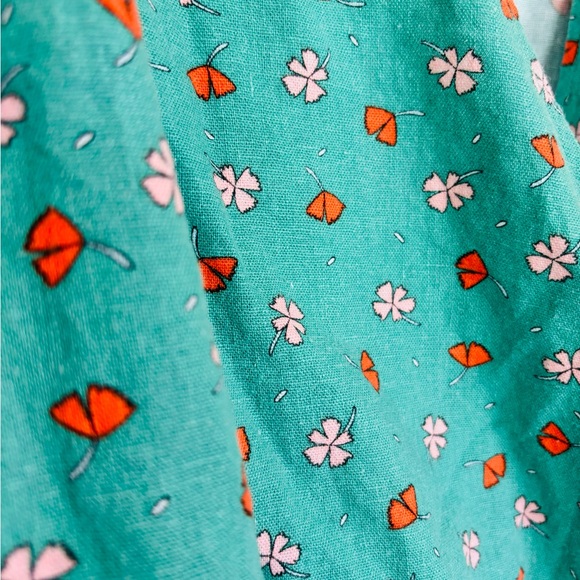 a.n.a a new approach green linen blend wrap blouse - Picture 2 of 4